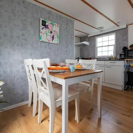 Bicycle Storage - Close To Efteling & Safaripark Beekse Bergen & Parking! * 奥斯特韦克