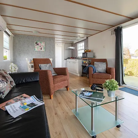 Bicycle Storage - Close To Efteling & Safaripark Beekse Bergen & Parking! 木屋 *
