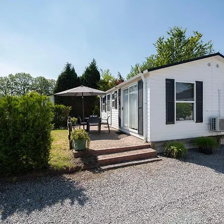 Bicycle Storage - Close To Efteling & Safaripark Beekse Bergen & Parking! 木屋