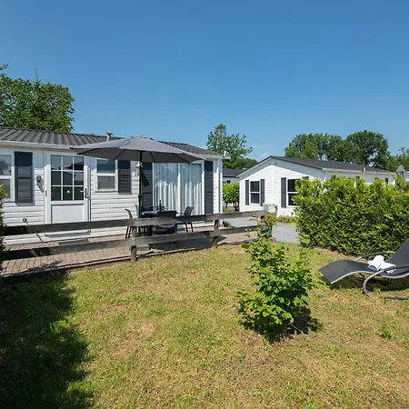 シャレー Bicycle Storage - Close To Efteling & Safaripark Beekse Bergen & Parking! オーイステルウェイク