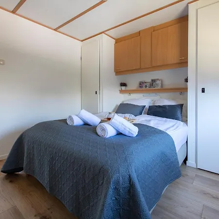 Bicycle Storage - Close To Efteling & Safaripark Beekse Bergen & Parking! 木屋 *