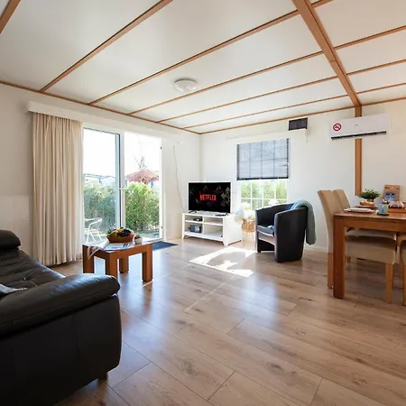 Bicycle Storage - Close To Efteling & Safaripark Beekse Bergen & Parking! 木屋 *