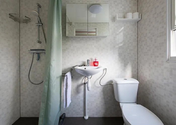 Bicycle Storage - Close To Efteling & Safaripark Beekse Bergen & Parking!