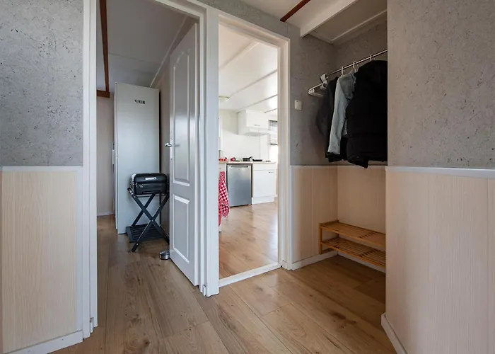 Bicycle Storage - Close To Efteling & Safaripark Beekse Bergen & Parking! *