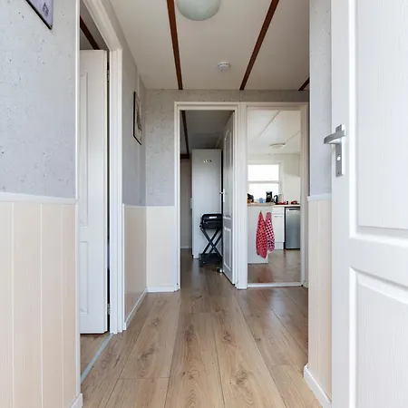 Bicycle Storage - Close To Efteling & Safaripark Beekse Bergen & Parking!