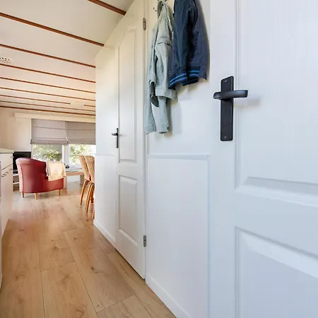 Chalet Bicycle Storage - Close To Efteling & Safaripark Beekse Bergen & Parking! *