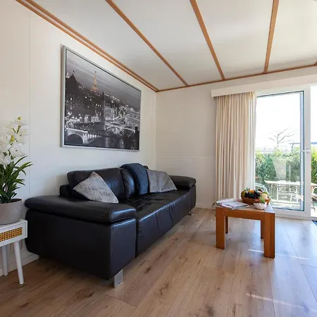 Bicycle Storage - Close To Efteling & Safaripark Beekse Bergen & Parking! *