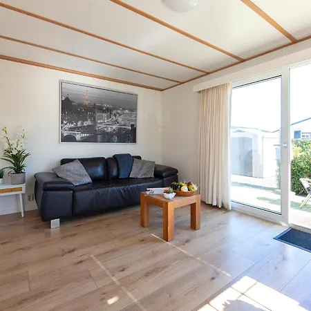 Bicycle Storage - Close To Efteling & Safaripark Beekse Bergen & Parking! *