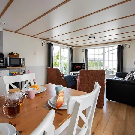 Bicycle Storage - Close To Efteling & Safaripark Beekse Bergen & Parking!