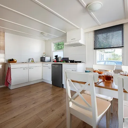 Bicycle Storage - Close To Efteling & Safaripark Beekse Bergen & Parking! * Oisterwijk